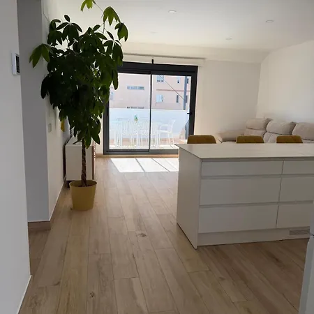 아파트 Luxury 3-bedroom Penthouse With Private Pool, Terrace & Parking Boliches, *