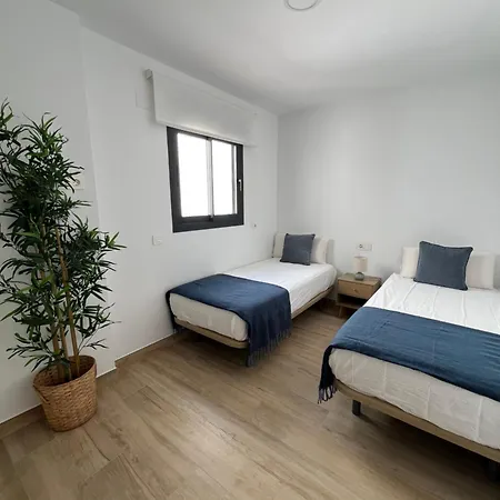 아파트 Luxury 3-bedroom Penthouse With Private Pool, Terrace & Parking Boliches, *