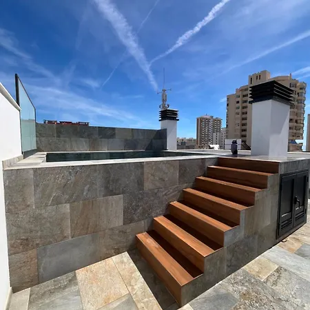 아파트 Luxury 3-bedroom Penthouse With Private Pool, Terrace & Parking Boliches, *