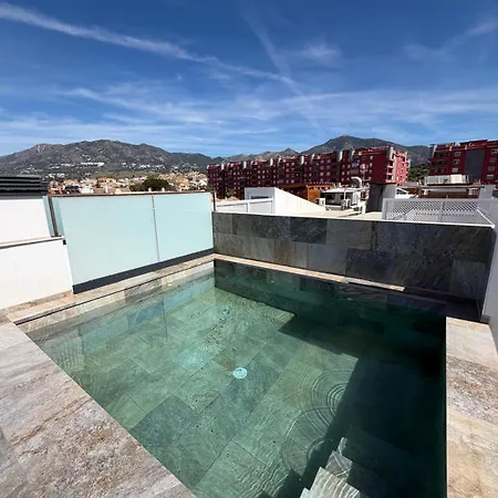 Luxury 3-bedroom Penthouse With Private Pool, Terrace & Parking Boliches, 푸엔히롤라